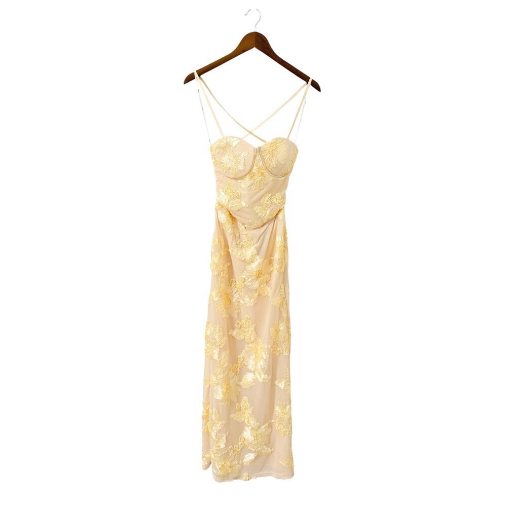 Lulus Nantessa Light Yellow Floral Applique Lace-Up Maxi Dress size S NWT - Picture 4 of 6